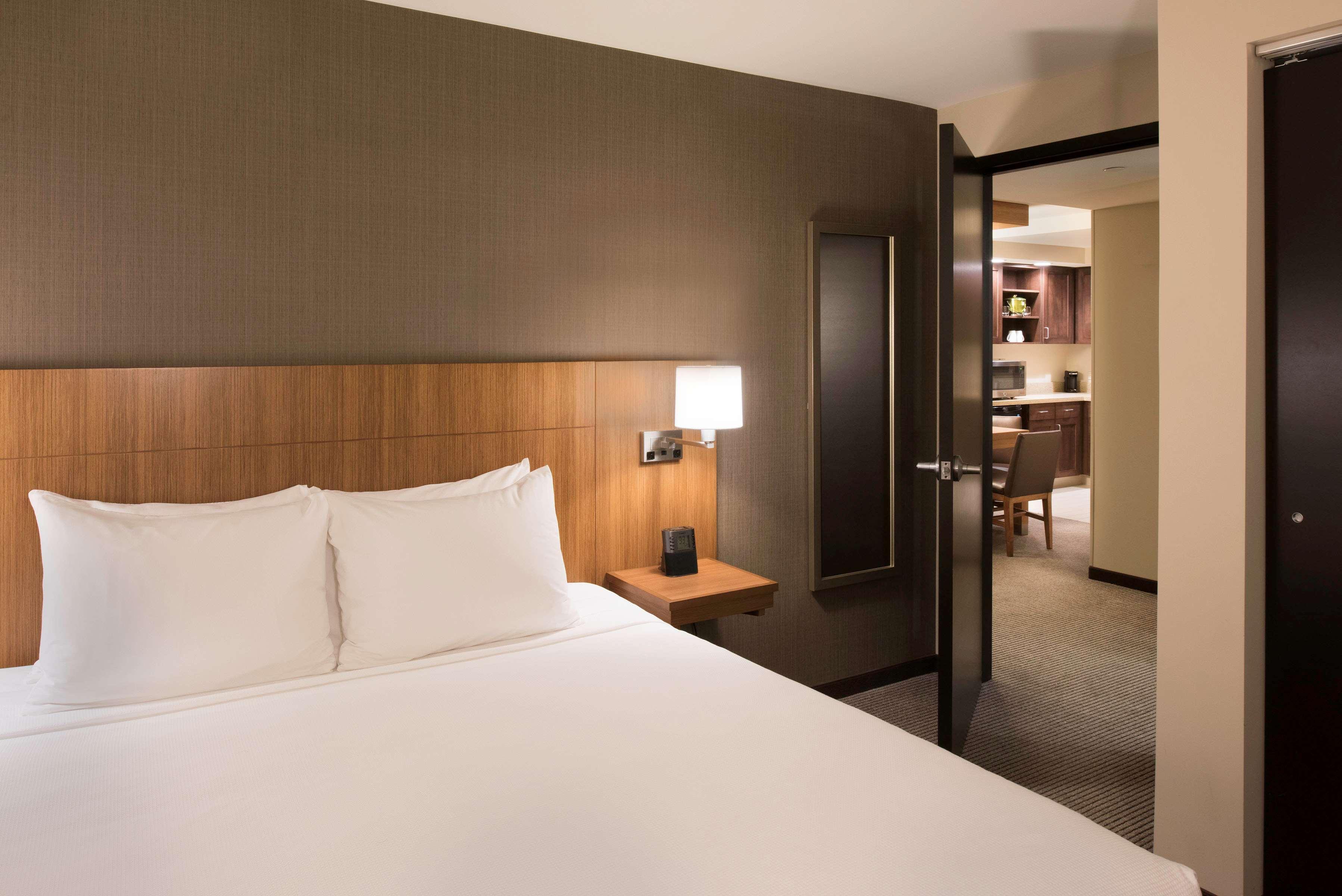 Hyatt Place Cleveland/Westlake/Crocker Park Екстер'єр фото